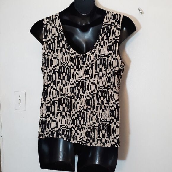 Nicola cream/black crinkle tank top - Picture 4 of 5